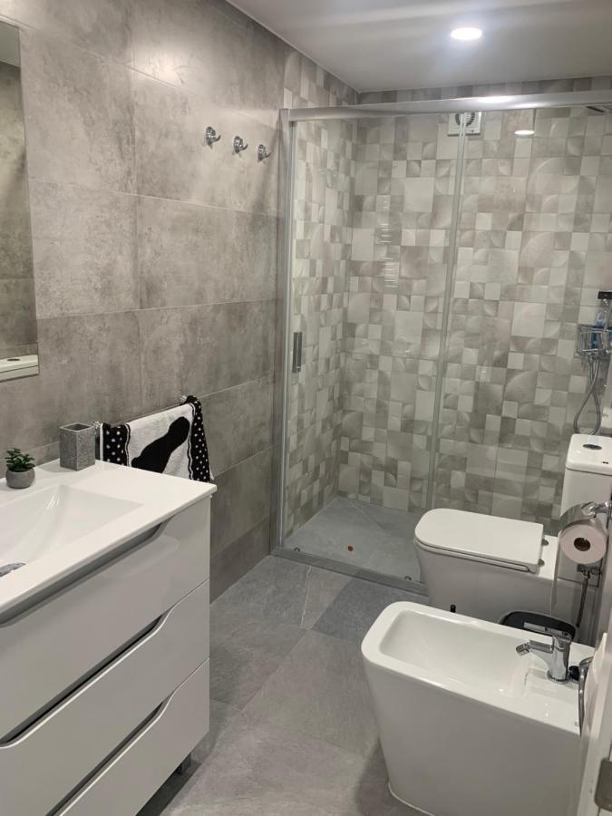 Apartamentos De Benidorm, Playa Poniente, Espana エクステリア 写真